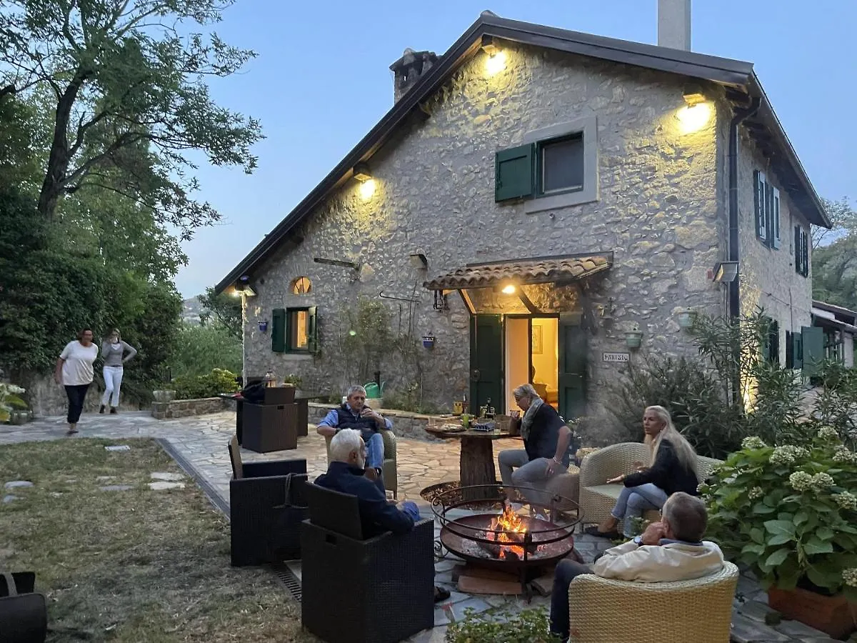 “Sparisio” Casa In Sasso Con Piscina E Campo Da Tennis Lama  0*, Lama (Bologna)